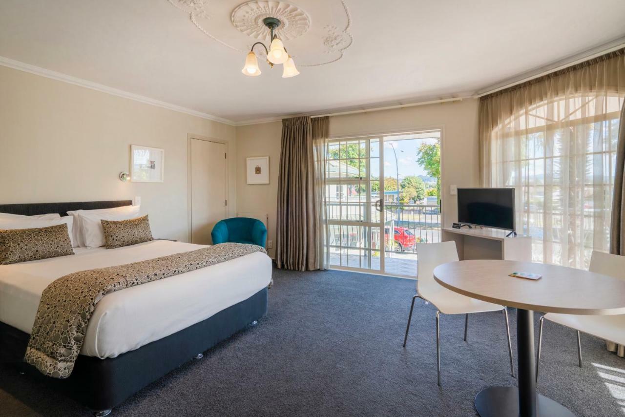 Motel Silver Fern &