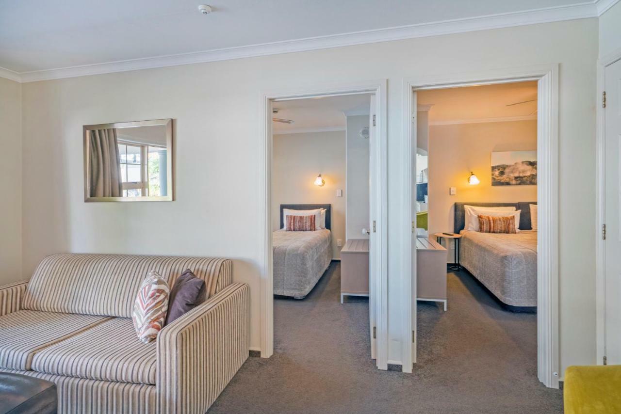 Silver Fern & Motel 5*