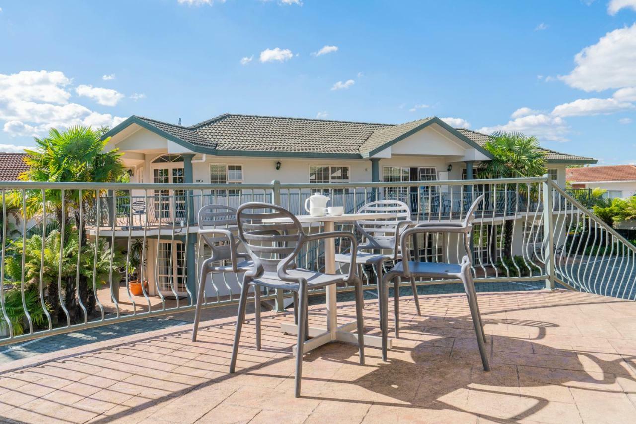 Silver Fern & 5* Rotorua